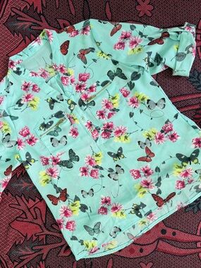 Girls' Mint Green Butterfly & Floral Roll-Sleeve Blouse